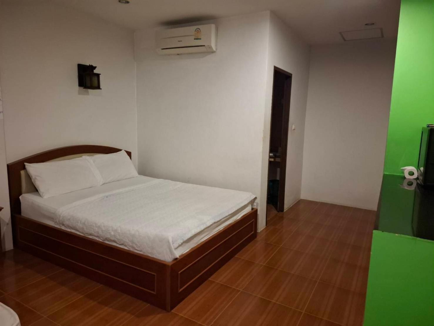 Bank Guesthouse หาดริ้น ภายนอก รูปภาพ
